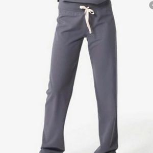 FIGS Livingston in Charcoal